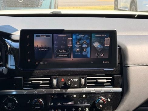 New 2026 Nissan Pathfinder SL image 27