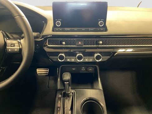 Used 2024 Honda Civic Sport image 12