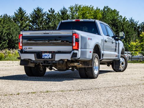 Used 2026 Ford F450 Platinum w/ FX4 Off-Road Package AWD/4WD image 9