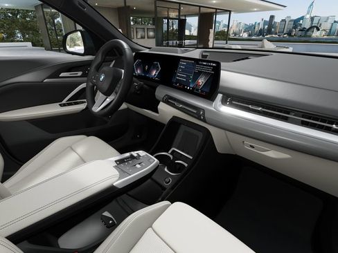 New 2026 BMW X2 xDrive28i w/ Technology Package AWD/4WD image 14