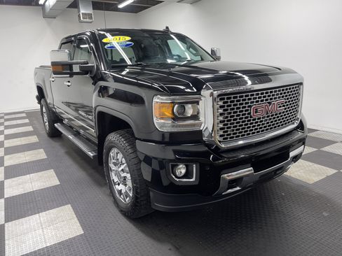 Used 2015 GMC Sierra 2500 Denali image 6