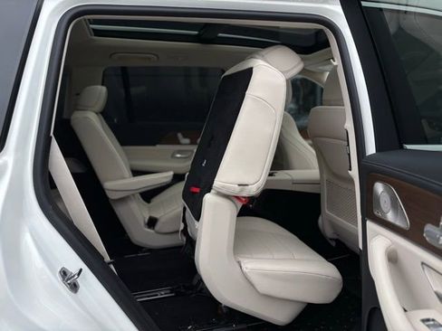 Certified 2022 Mercedes-Benz GLS 450 4MATIC image 95