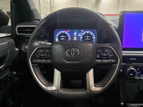 Used 2024 Toyota Tacoma TRD Off-Road w/ TRD Off Road Premium Package AWD/4WD image 16