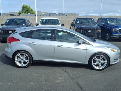 Used 2015 Ford Focus Titanium w/ Titanium Technology Package image 3