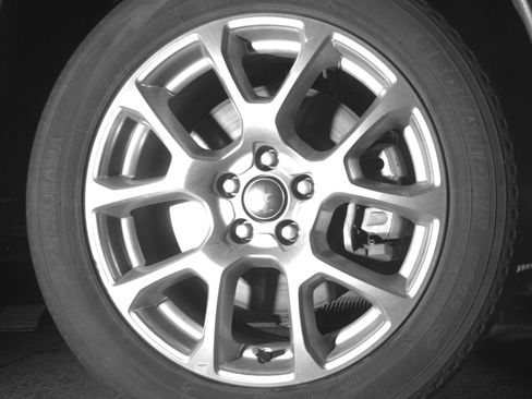 Used 2025 Jeep Compass Limited image 13