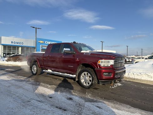 Used 2020 RAM 3500 Laramie image 3