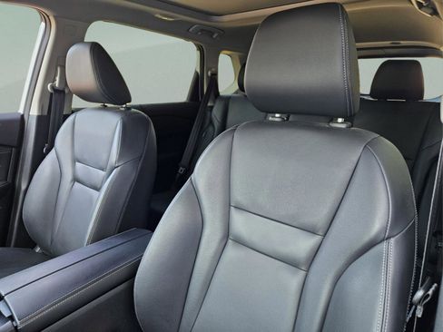 Used 2024 Nissan Rogue SL w/ SL Premium Package image 21