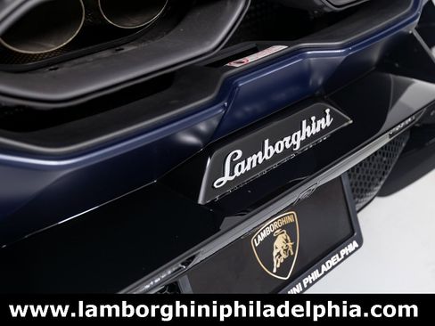 Used 2025 Lamborghini Revuelto image 58