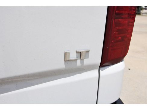 Used 2025 Chevrolet Silverado 1500 LT RWD image 8