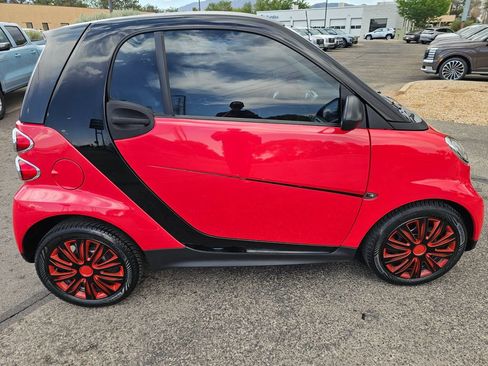 Used 2014 smart fortwo Coupe RWD image 11
