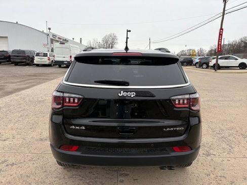 Used 2022 Jeep Compass Limited image 5