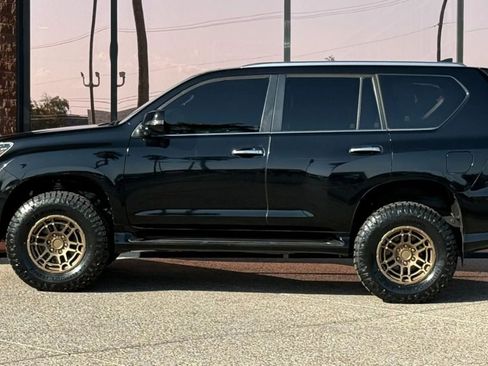 Used 2020 Lexus GX 460 Premium w/ Premium Package AWD/4WD image 4