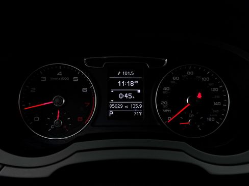 Used 2018 Audi Q3 2.0T Premium FWD image 31