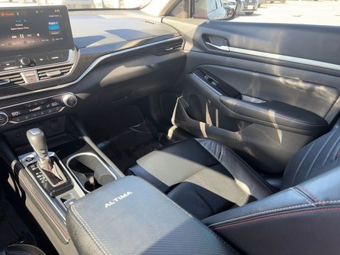 Used 2024 Nissan Altima 2.0 SR image 22