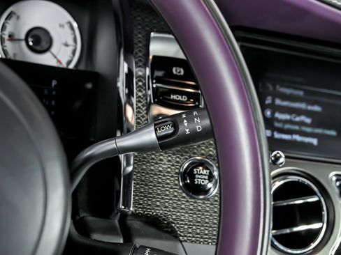 Used 2020 Rolls-Royce Wraith image 32