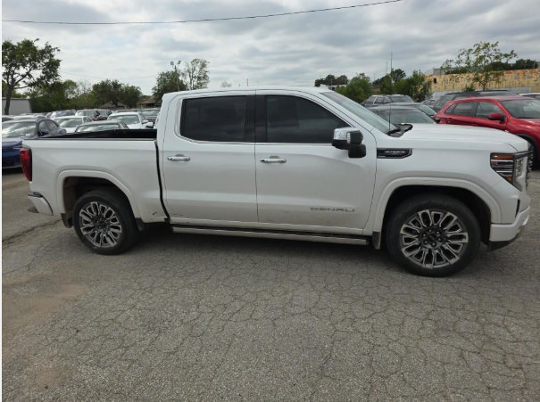 Used 2024 GMC Sierra 1500 Denali Ultimate AWD/4WD image 14