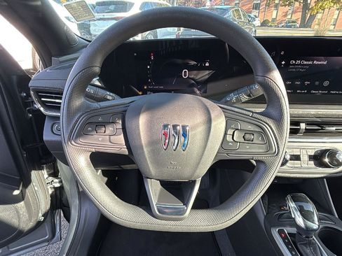 New 2025 Buick Envista Preferred w/ Convenience II Package image 16