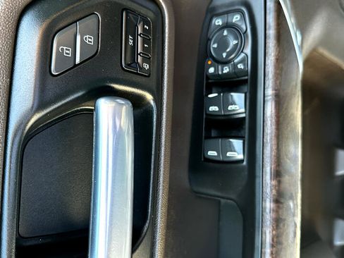 Used 2020 GMC Sierra 2500 Denali w/ Denali Ultimate Package image 20