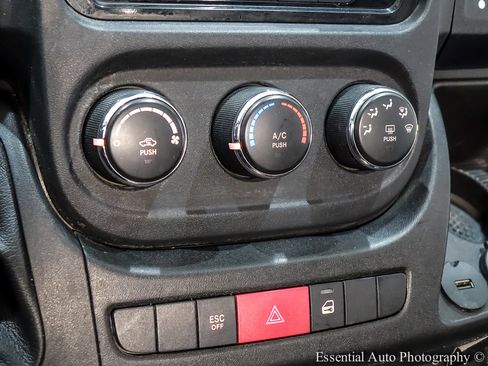 Used 2019 RAM ProMaster 2500 image 13