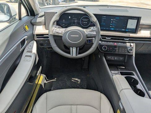 New 2025 Hyundai Sonata Limited image 11