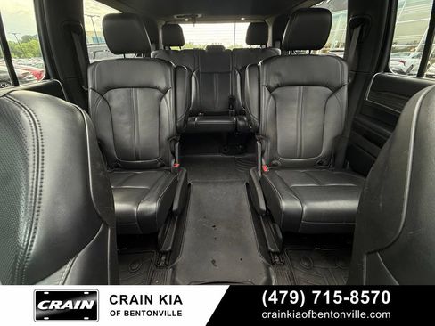 Used 2022 Jeep Wagoneer Series III w/ Premium Group I AWD/4WD image 31