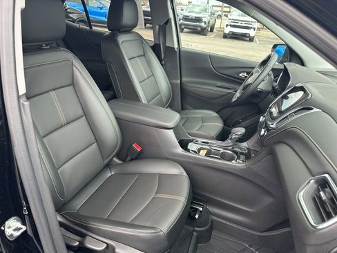 Used 2024 Chevrolet Equinox Premier w/ LPO, Floor Liner Package AWD/4WD image 31