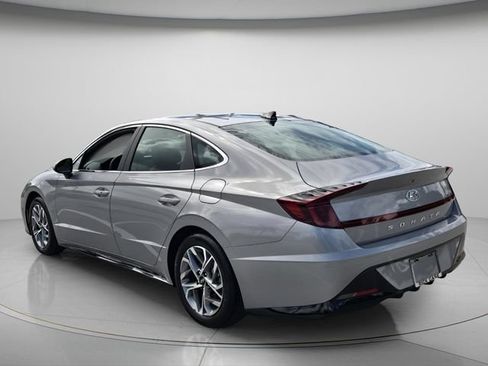 Used 2023 Hyundai Sonata SEL w/ Preferred Accessory Package FWD image 8