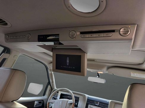 Used 2008 Lincoln Navigator L 4WD image 32