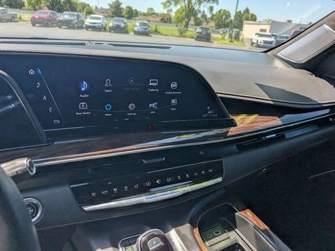 Used 2023 Cadillac Escalade ESV Sport Platinum AWD/4WD image 21