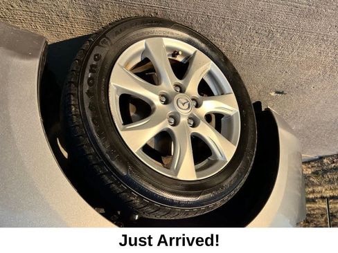 Used 2011 MAZDA MAZDA3 i Touring image 10