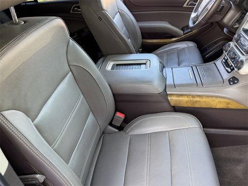 Used 2017 GMC Yukon Denali w/ Open Road Package image 30