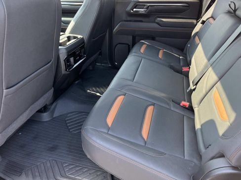 Used 2025 GMC Sierra 3500 AT4 w/ AT4 Premium Plus Package AWD/4WD image 19