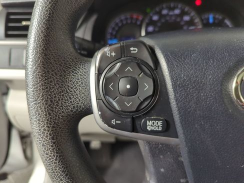 Used 2012 Toyota Camry LE FWD image 26