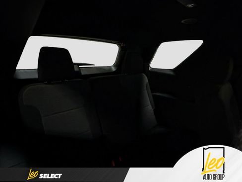 Used 2023 Chevrolet Traverse LT FWD image 29