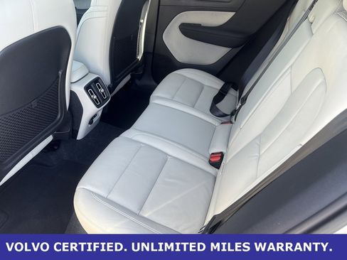 Certified 2023 Volvo XC40 B5 Plus w/ Protection Package Premier image 30