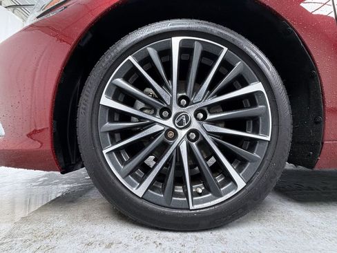 Used 2023 Lexus ES 300h w/ Premium Package image 14