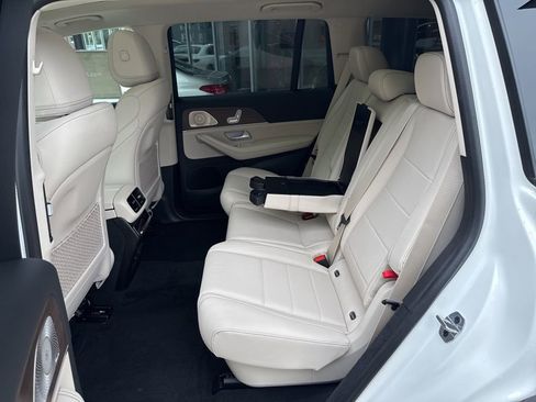 Certified 2025 Mercedes-Benz GLS 450 4MATIC image 18