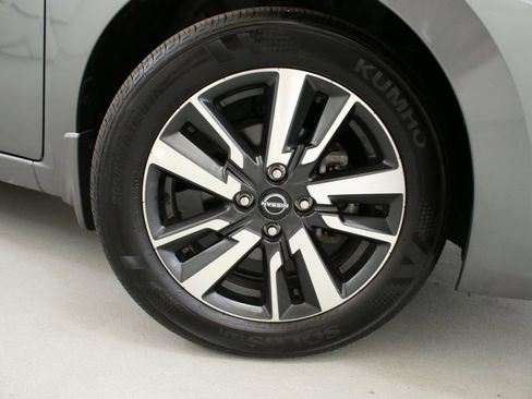 Used 2025 Nissan Versa SV w/ Trunk Package FWD image 28