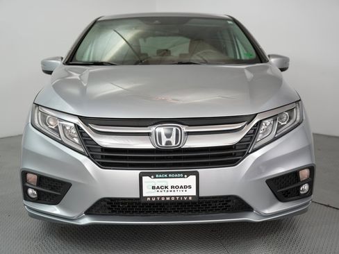 Used 2019 Honda Odyssey EX image 3