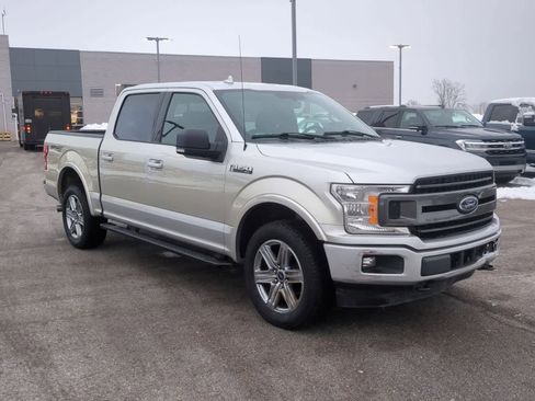 Used 2018 Ford F150 XLT w/ Equipment Group 302A Luxury image 2