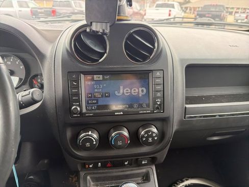 Used 2012 Jeep Patriot Latitude image 39