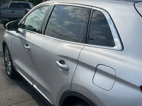 Used 2017 Lincoln MKX Reserve w/ Lincoln MKX Climate Package AWD/4WD image 14