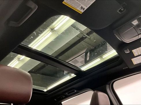 Used 2022 Ford Expedition Max Limited image 18