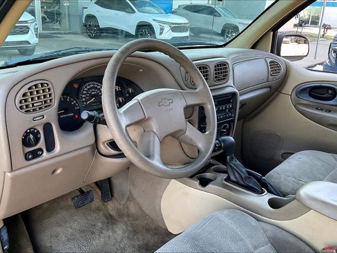 Used 2004 Chevrolet TrailBlazer LS image 17