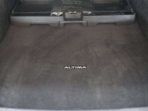 Used 2023 Nissan Altima 2.5 SV FWD image 13