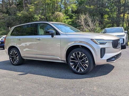 New 2026 Volvo XC90 T8 Ultra w/ Protection Package AWD/4WD image 8