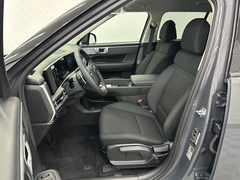 New 2026 Hyundai Santa Fe SE image 9