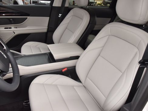 New 2026 Lincoln Nautilus Premier image 34