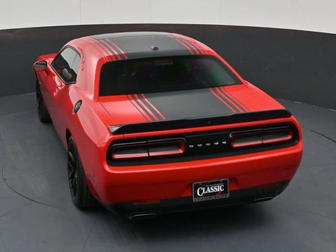 Used 2015 Dodge Challenger R/T image 22