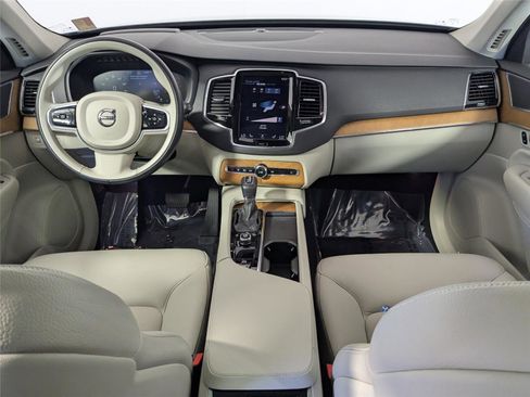 Used 2022 Volvo XC90 T6 Momentum w/ Advanced Package image 33